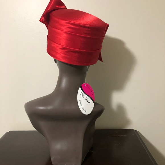 Hat - Picture 3 of 4